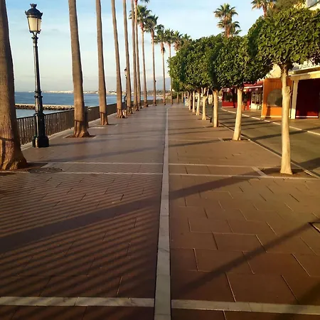 En 1ª Linea De Playa アパート マルベーリャ