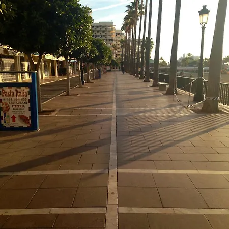 En 1ª Linea De Playa マルベーリャ